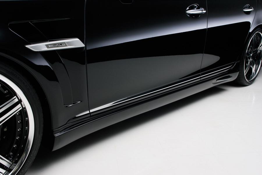  Lexus LS600h Executive Line by Wald 2010 года  (фото 14 из 81)